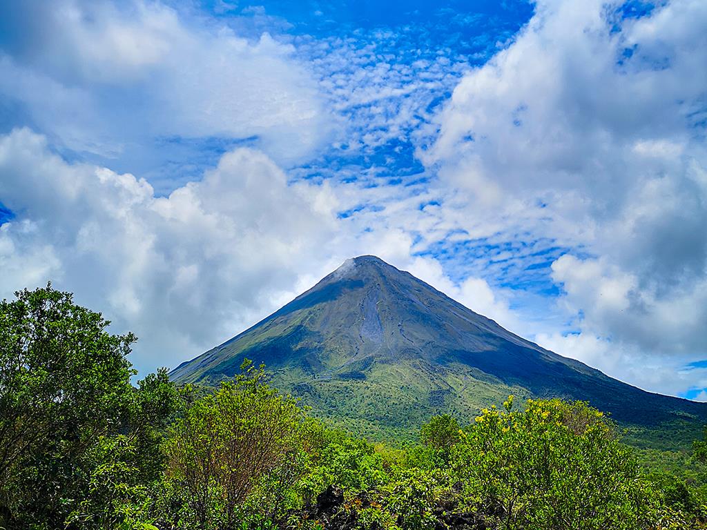 tourhub | Bamba Travel | Costa Rica Volcano Adventure 4D/3N | 54130